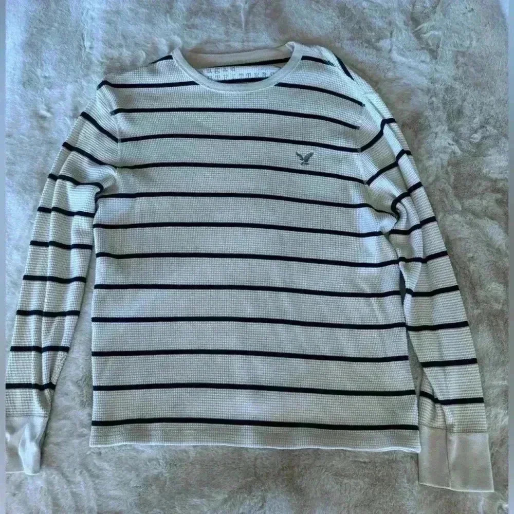 American Eagle Outfitters Men crew neck sweater XL off white and blue stripes